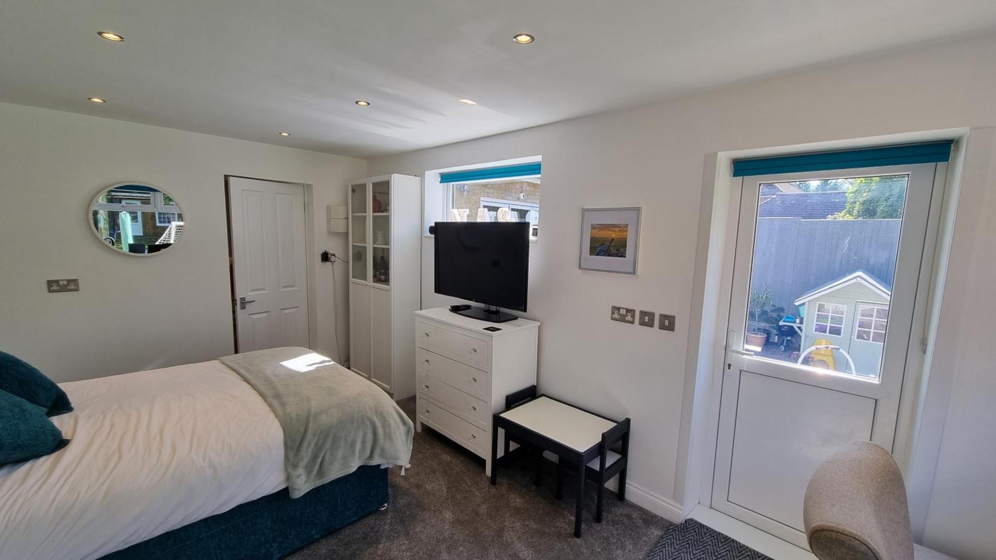 Self-Contained Annex, With Parking. Appartement Sittingbourne Buitenkant foto